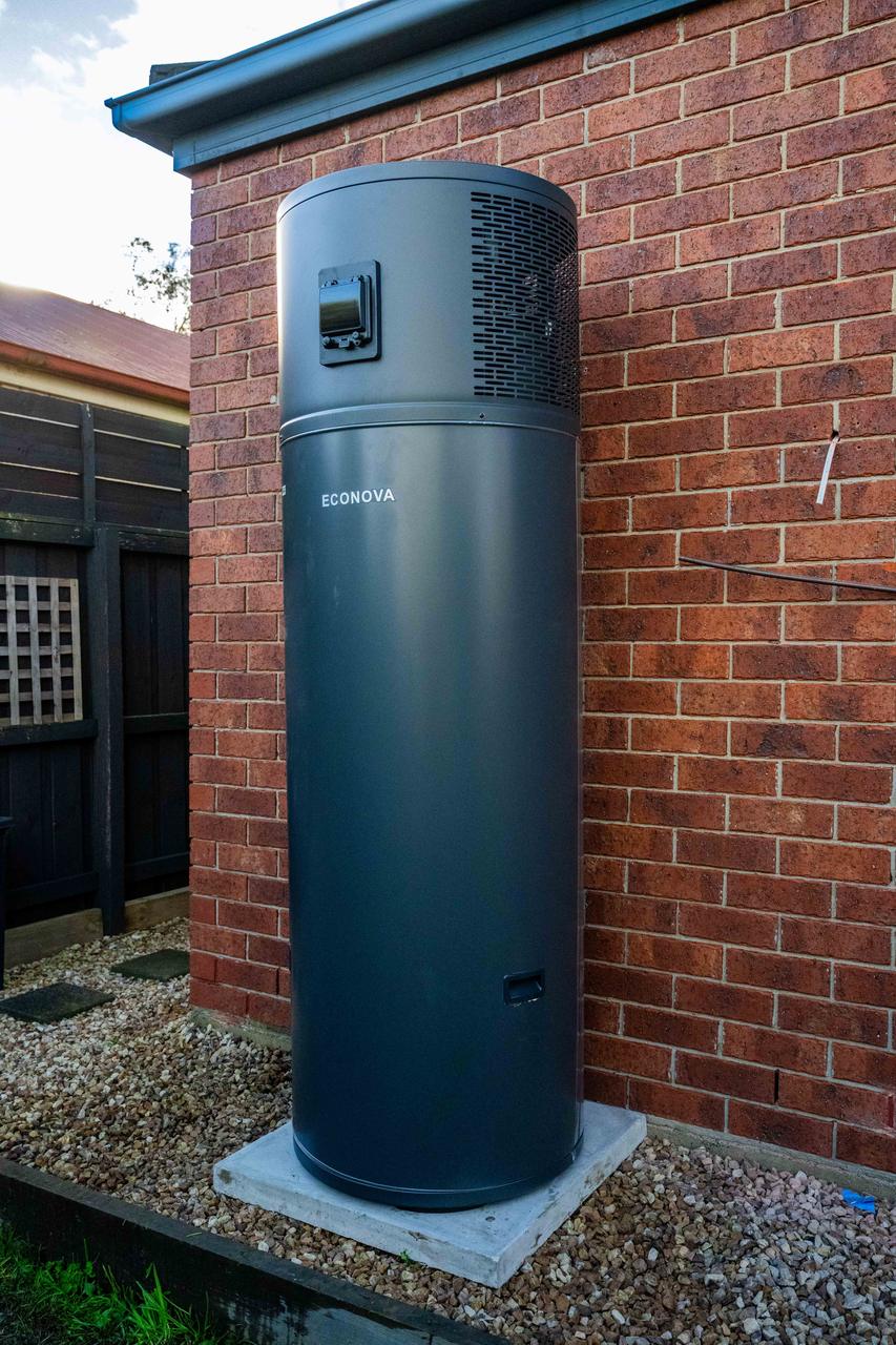 Goldsure heat pump hot water install