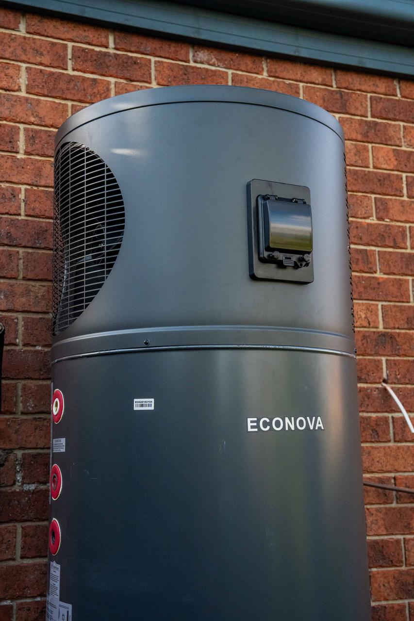 Goldsure heat pump hot water install