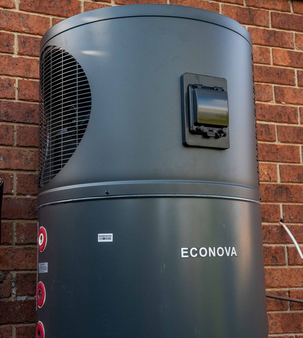Heat pump hot water system installed at a Melbourne home by Goldsure